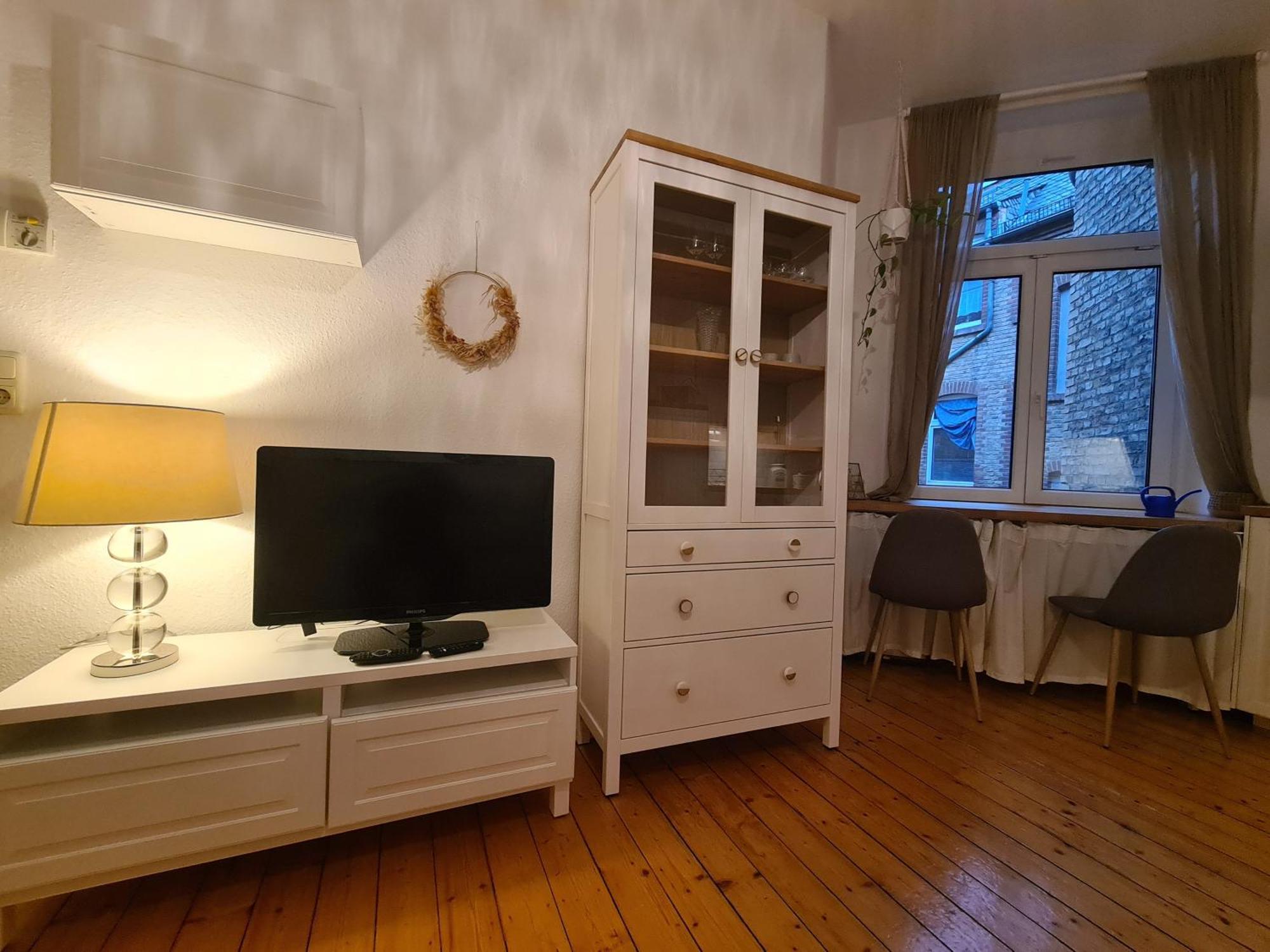 Home Away From Home Stylish Central Netflix Kitchen Wiesbaden Dış mekan fotoğraf