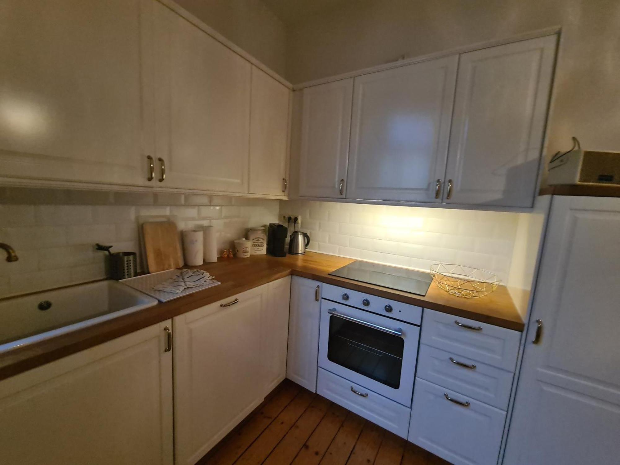 Home Away From Home Stylish Central Netflix Kitchen Wiesbaden Dış mekan fotoğraf
