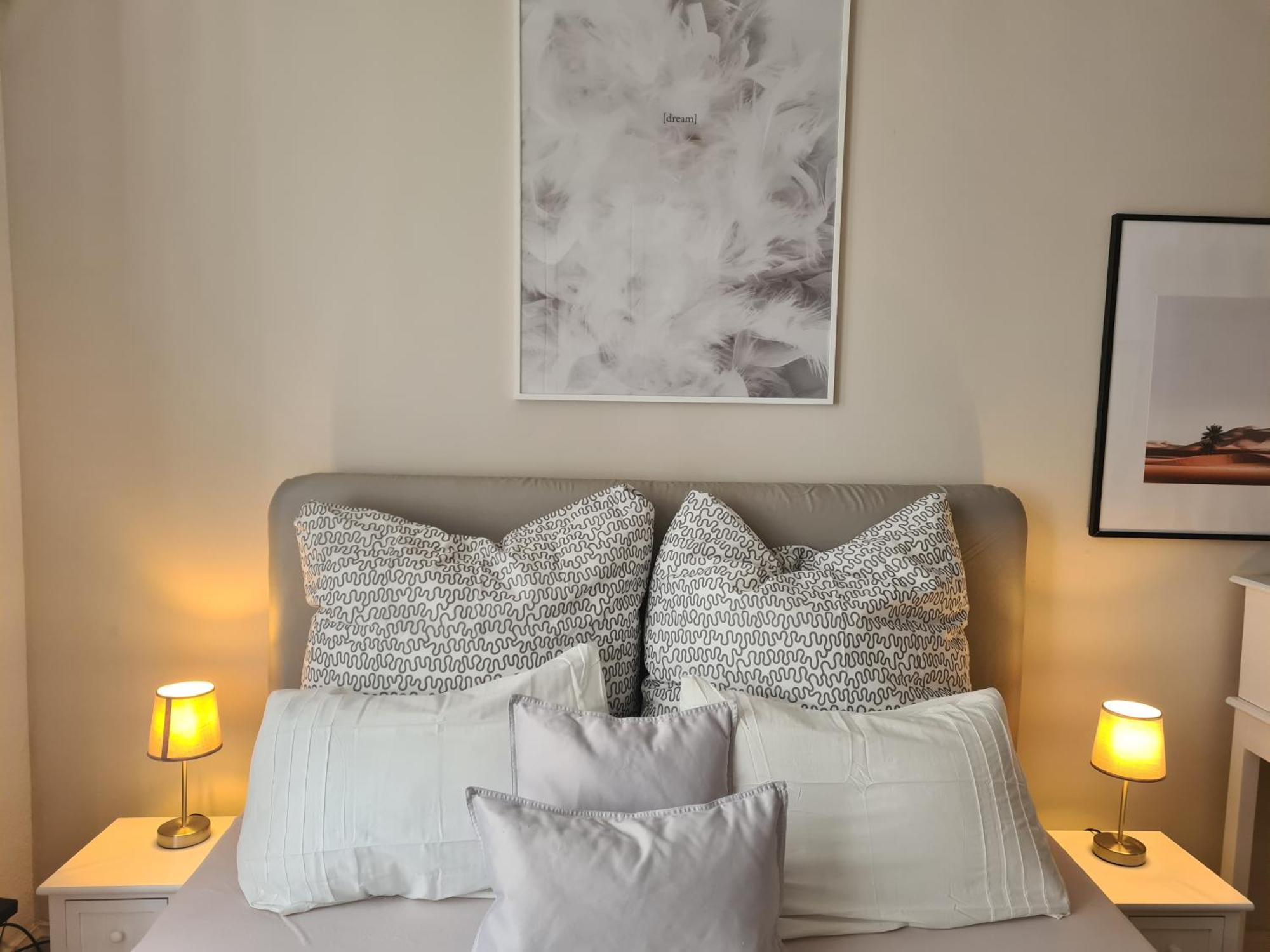 Home Away From Home Stylish Central Netflix Kitchen Wiesbaden Dış mekan fotoğraf